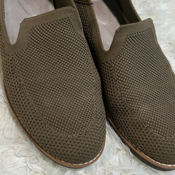 Loafers Eileen Fisher Lindy poly knit Loafer olive Women's size 8 - Picture 4 of 9